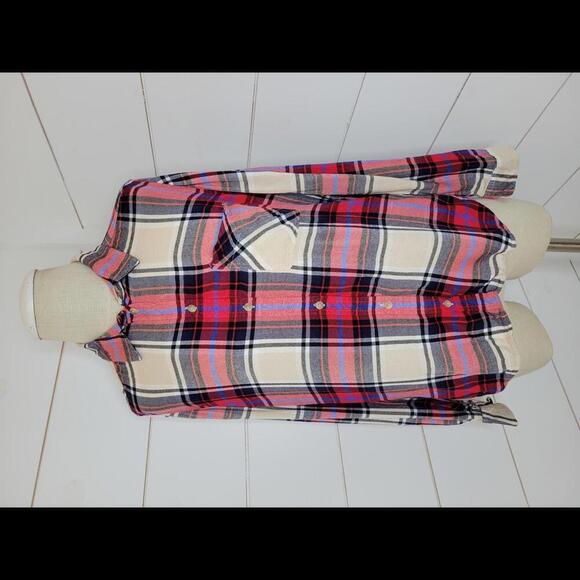 American Eagle Outfitters medium red & cream plaid button down shirt. Boyfriend - Picture 1 of 6